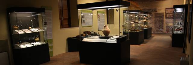 teche espositive in legno schiavone lecce falegnameria 