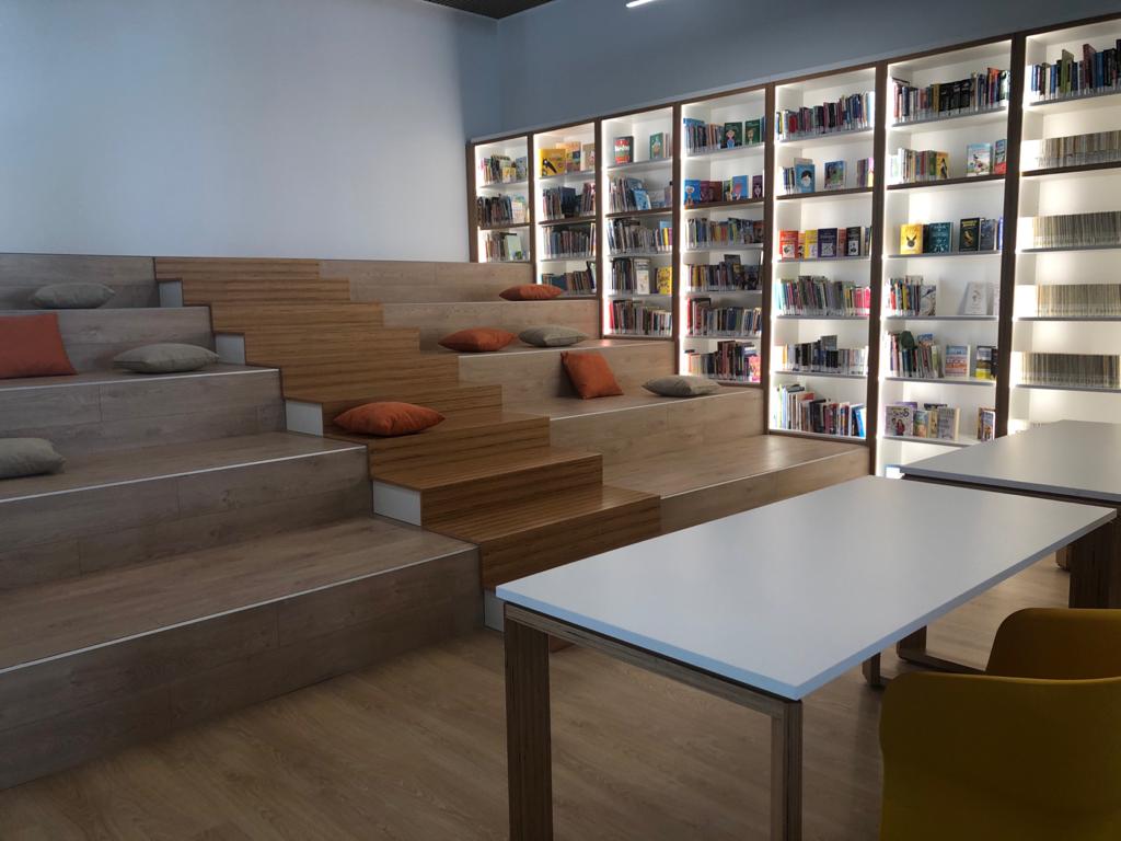 librerie in legno su misura schiavone falegnameria lecce